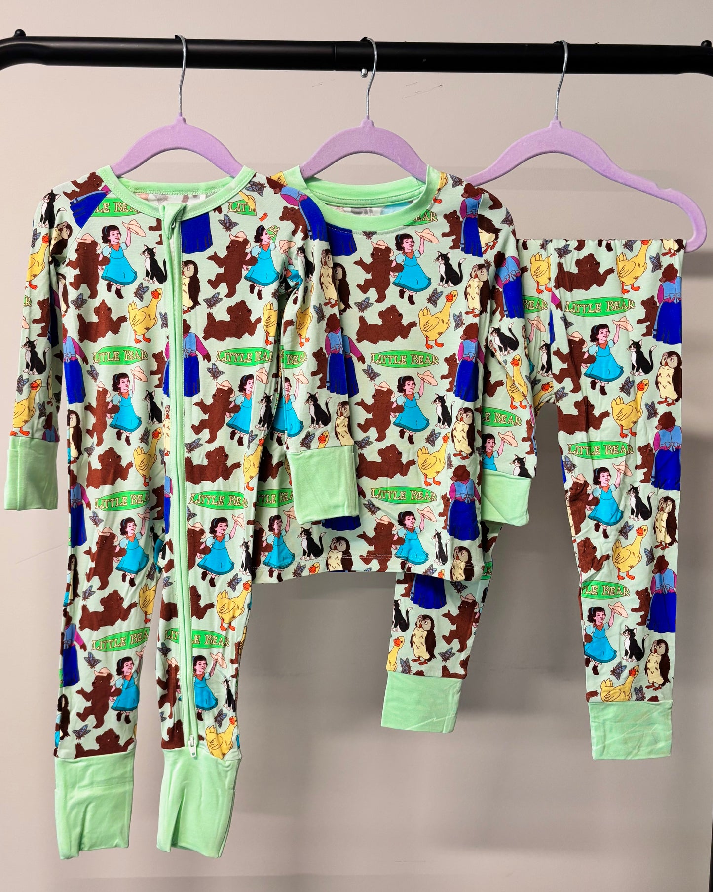 Bear & Friends Zippy