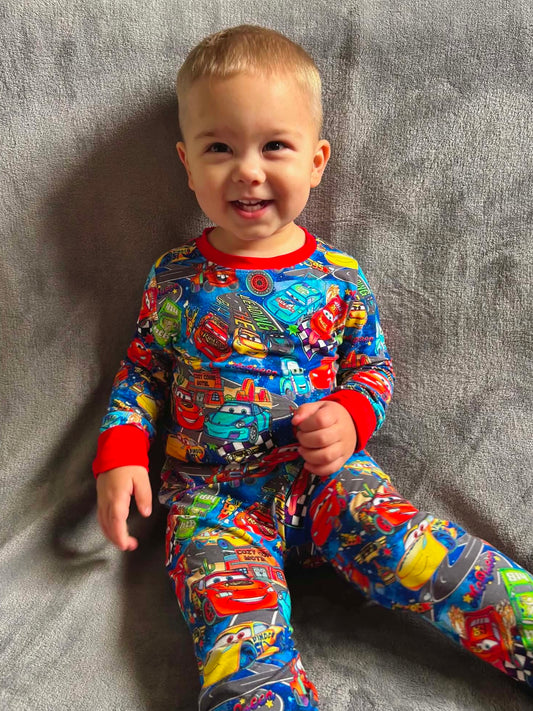 Lightning Fast Two Piece Set