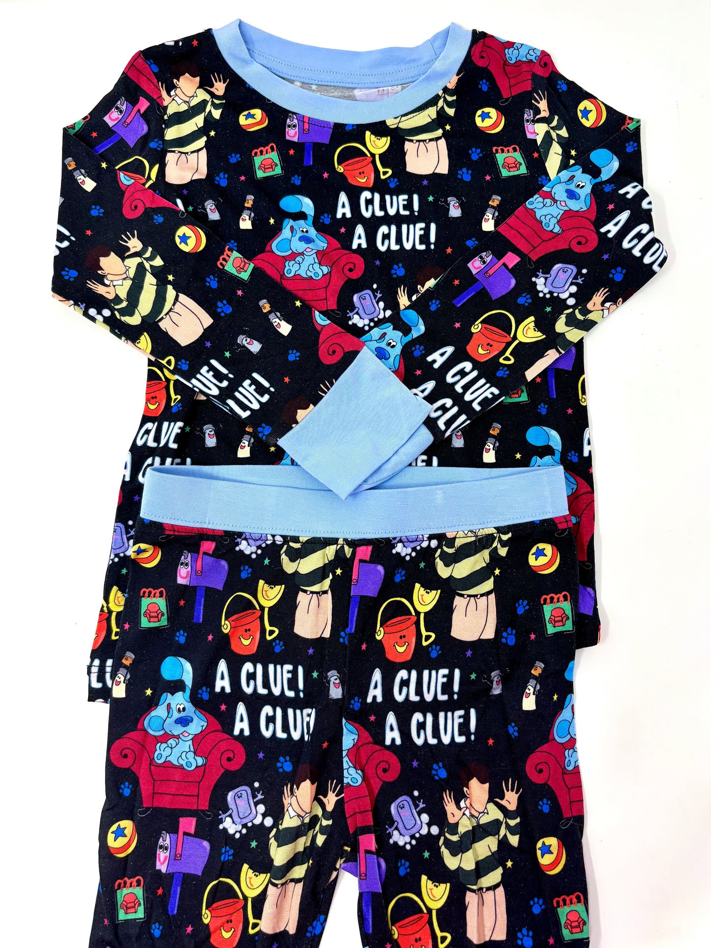 A Clue! A Clue! Two Piece Set