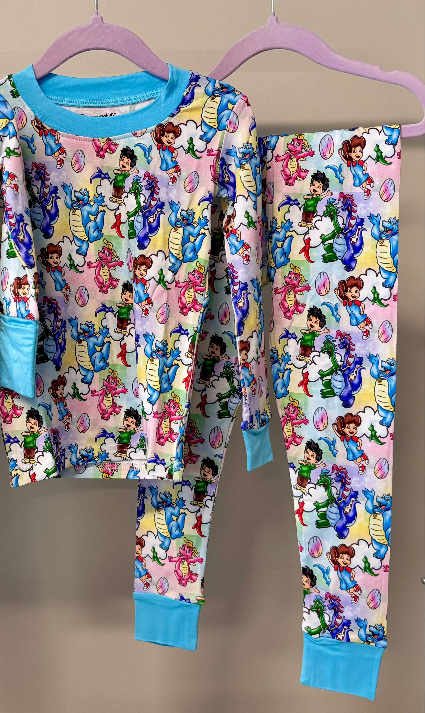 Dragon Adventures Two Piece Set